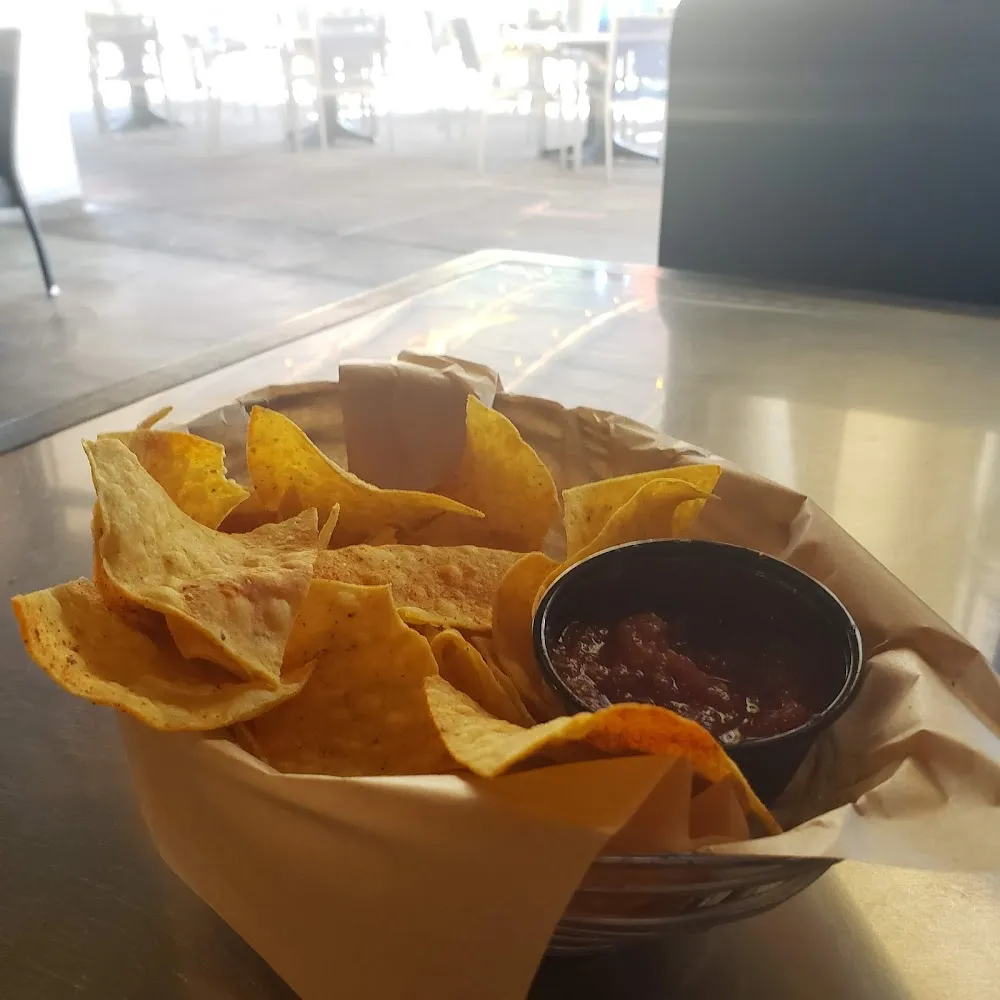 Chips N Salsa